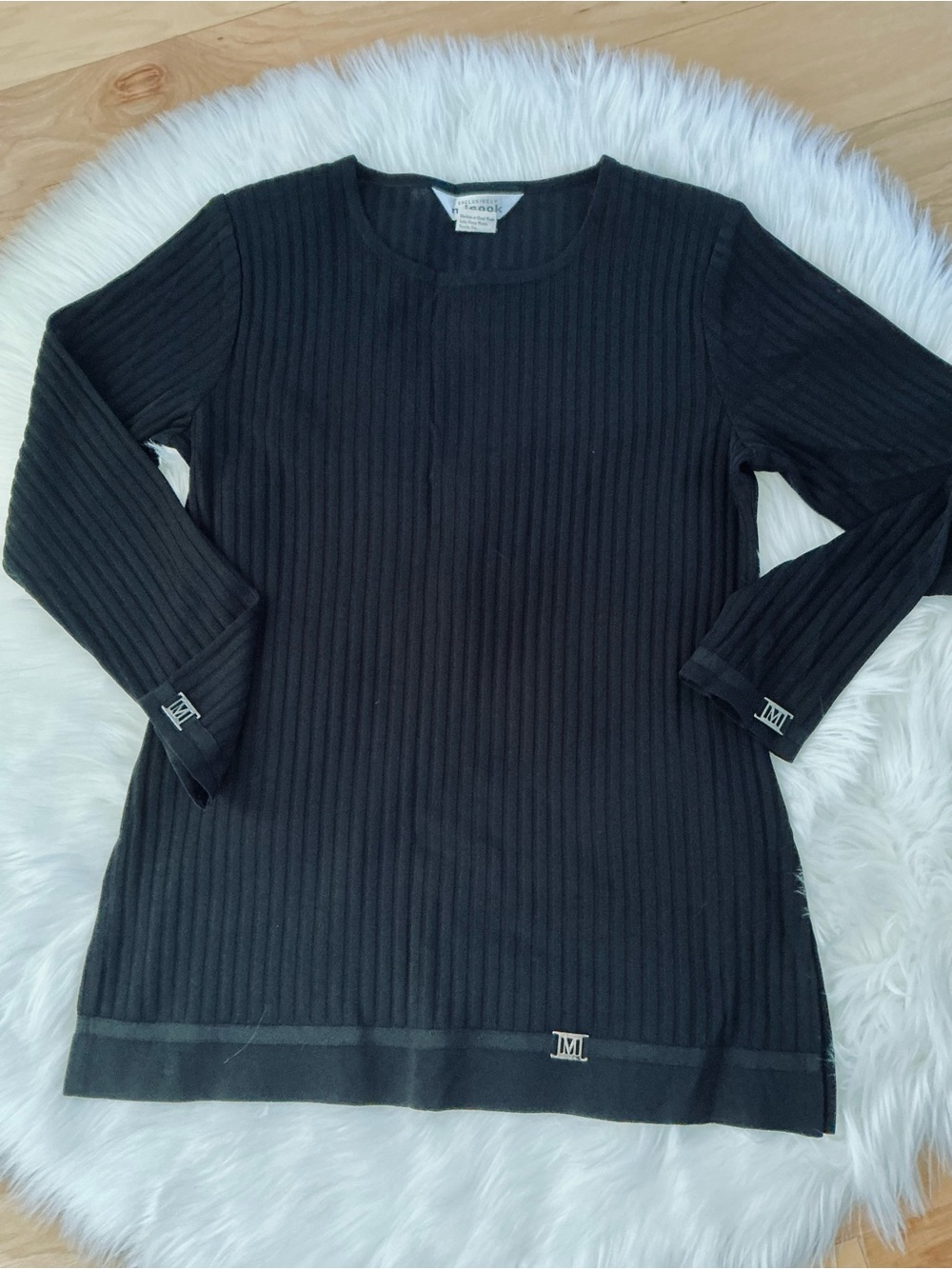 Misook Black Ribbed Long Sleeve Top with Silver Logo Hardware Size Small